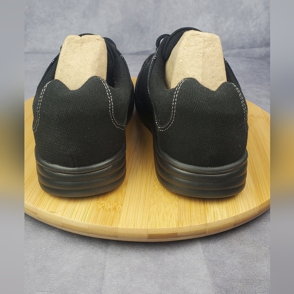 Dr. Comfort Riley Women's Therapeutic Extra Depth Athletic‎ Shoe Canvas Lace-up - Picture 3 of 16